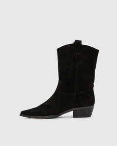 Casey 55 in Black Suede