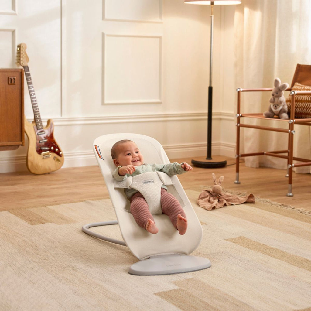 Bouncer Begin in Mesh Cream