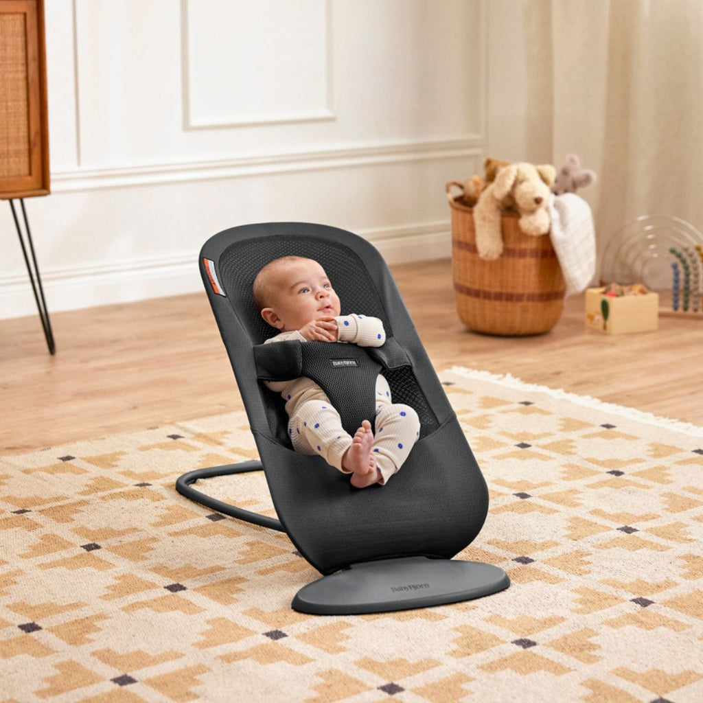 Bouncer Begin in Mesh Dark Gray