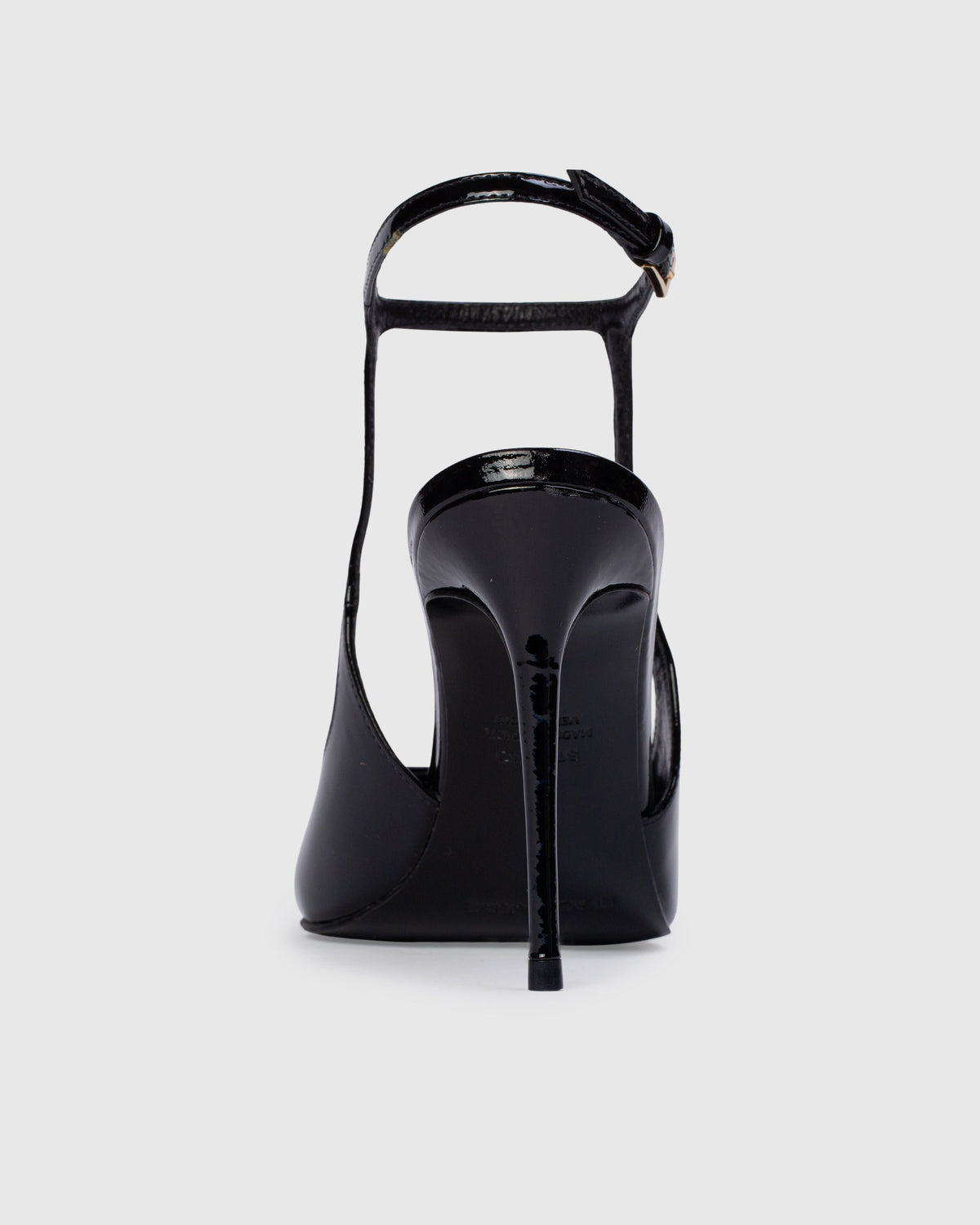 Runa 100 Pump in Black Patent Leather