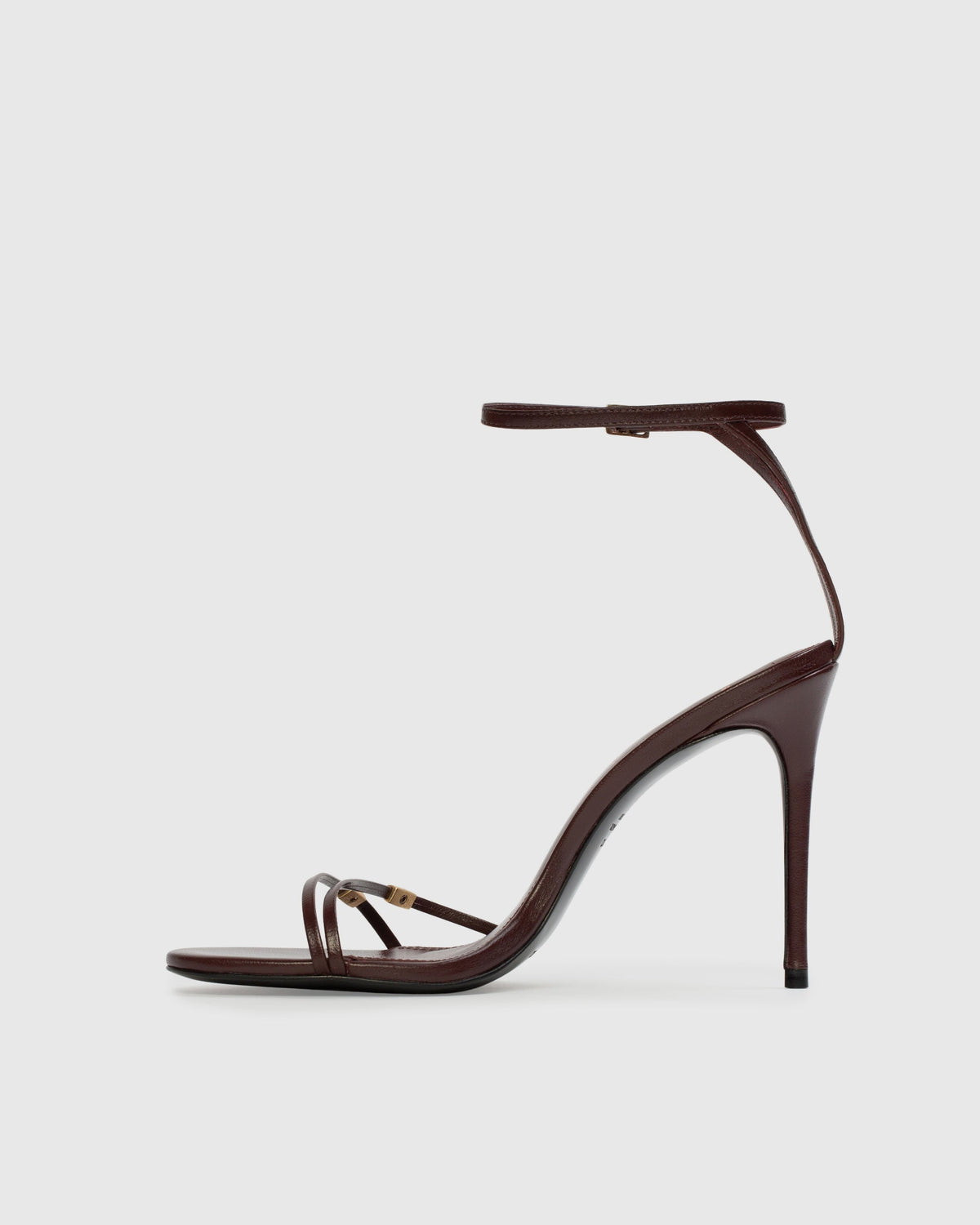 Britanny 100 in Bordeaux Leather