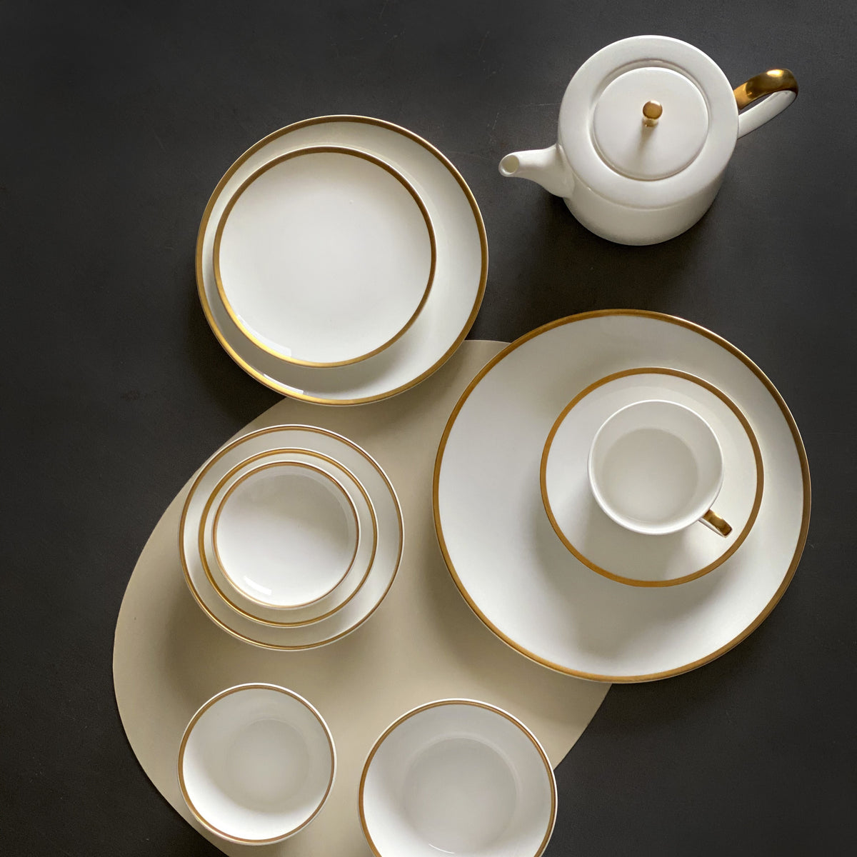 Golden Edge Set of 2, Cup and Saucer