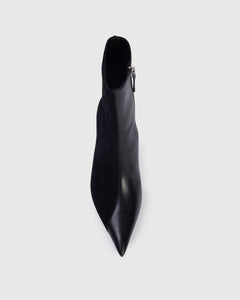 Oblika 70 Boot in Black Suede / Black Leather Mix