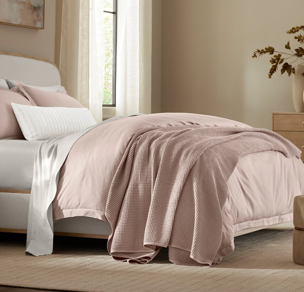 Waffle Bed Blanket in Dusty Rose