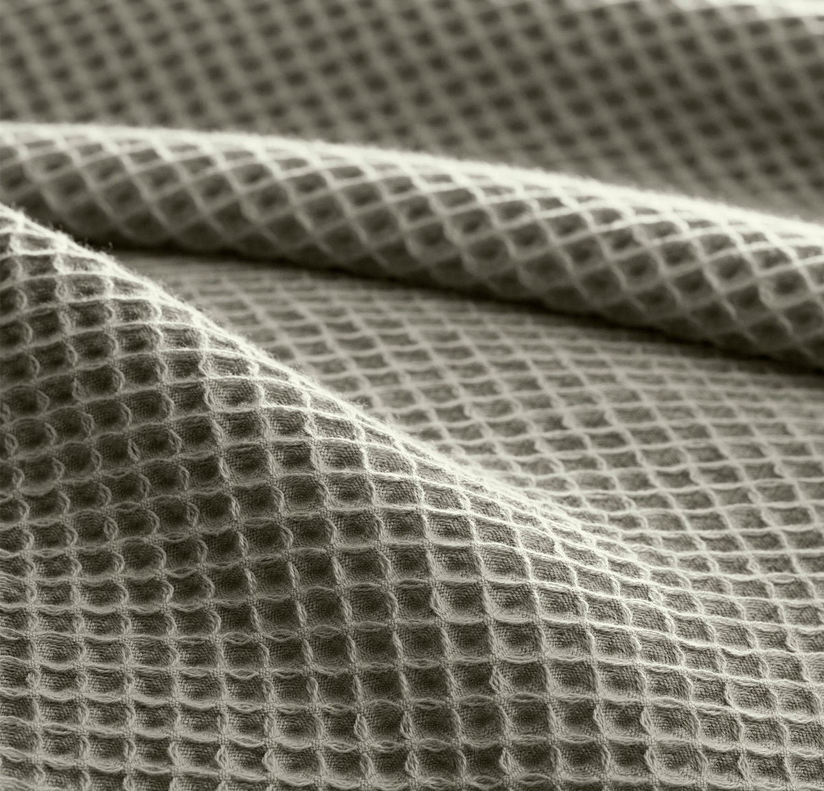 Waffle Bed Blanket in Sageleaf