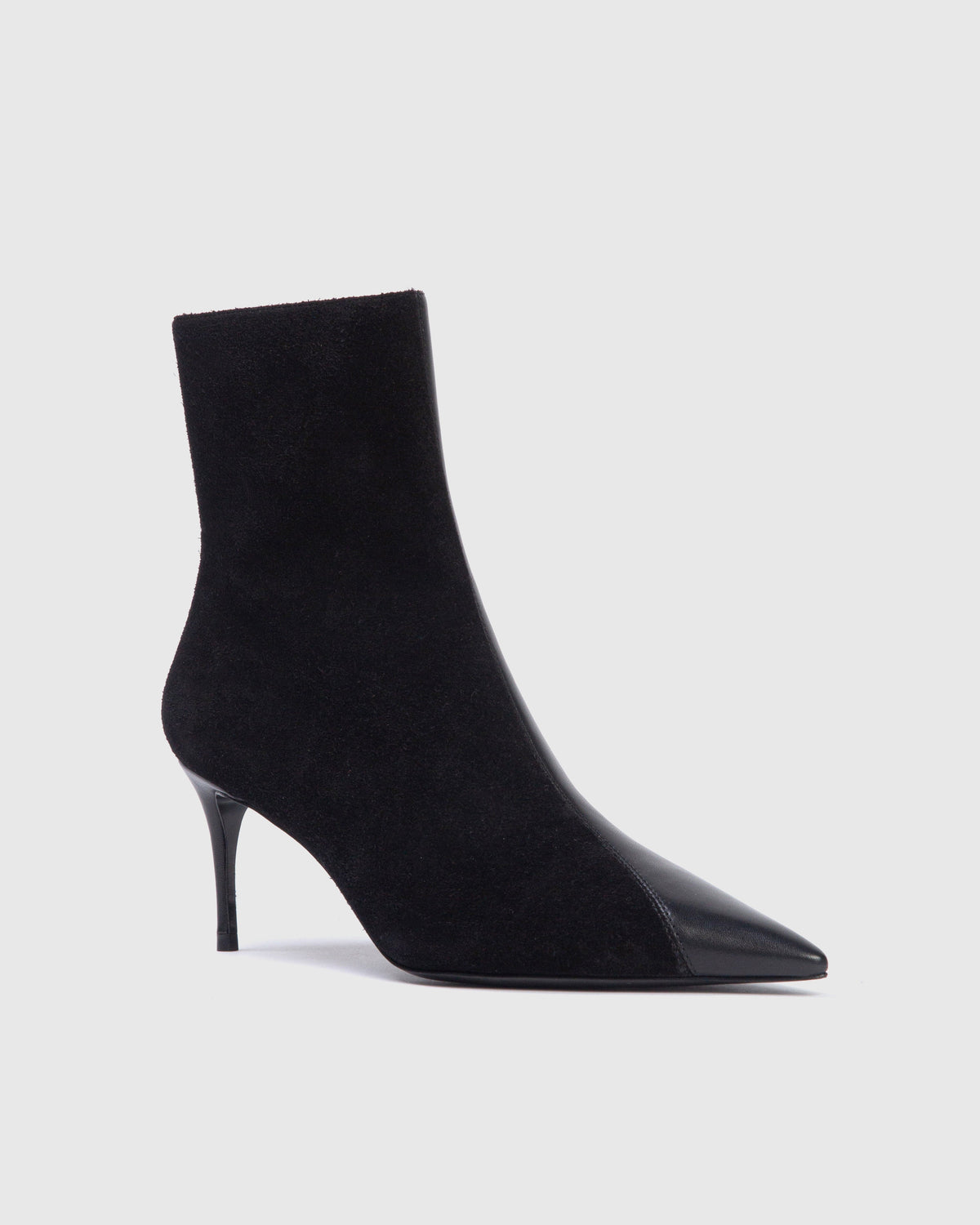 Oblika 70 Boot in Black Suede / Black Leather Mix