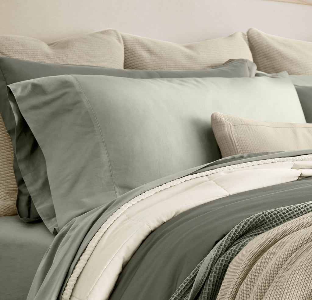 Percale Hemmed Pillowcase Set in Sageleaf