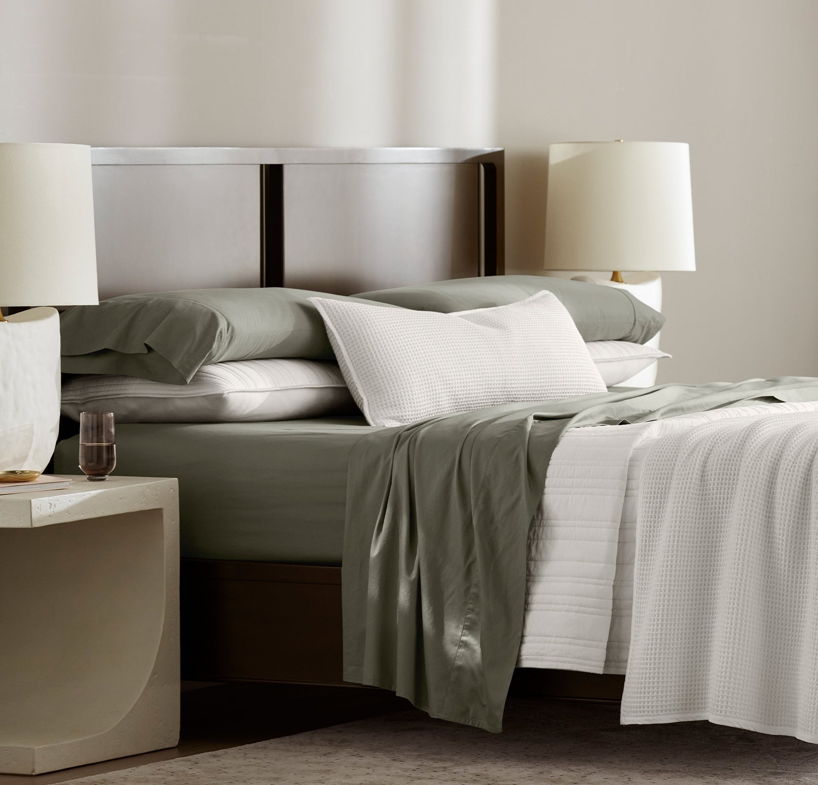 Percale Hemmed Pillowcase Set in Juniper