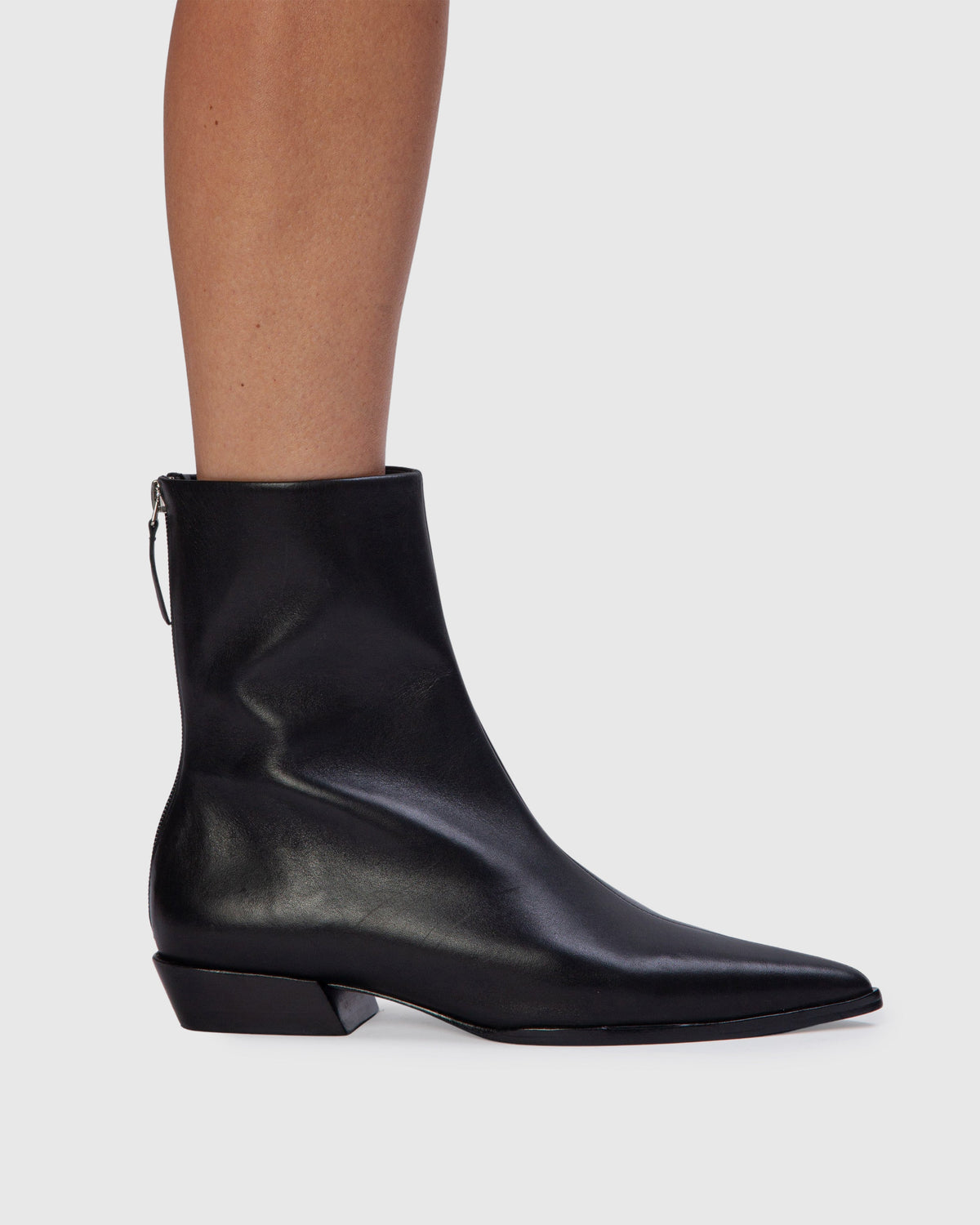 Esme 30 Boot in Black Leather