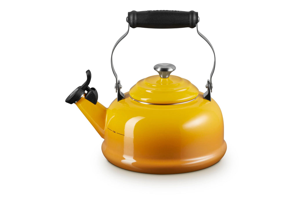 Le Creuset Classic Whistling Kettle in Nectar