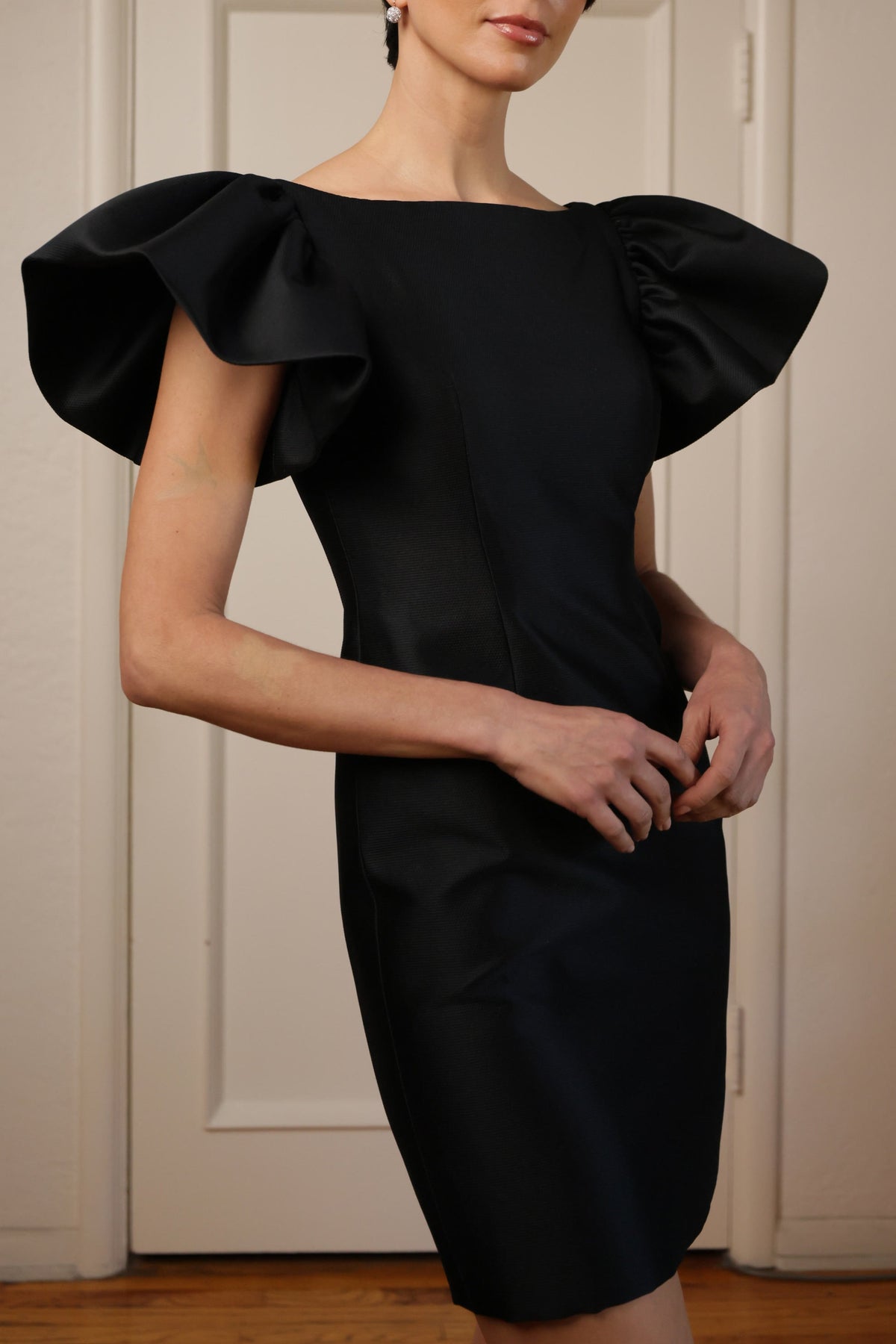 Large Ruffle Sleeve Short Dress in Silk Blend in Black