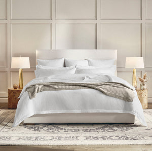 Signature Hemmed Sheet Set in White