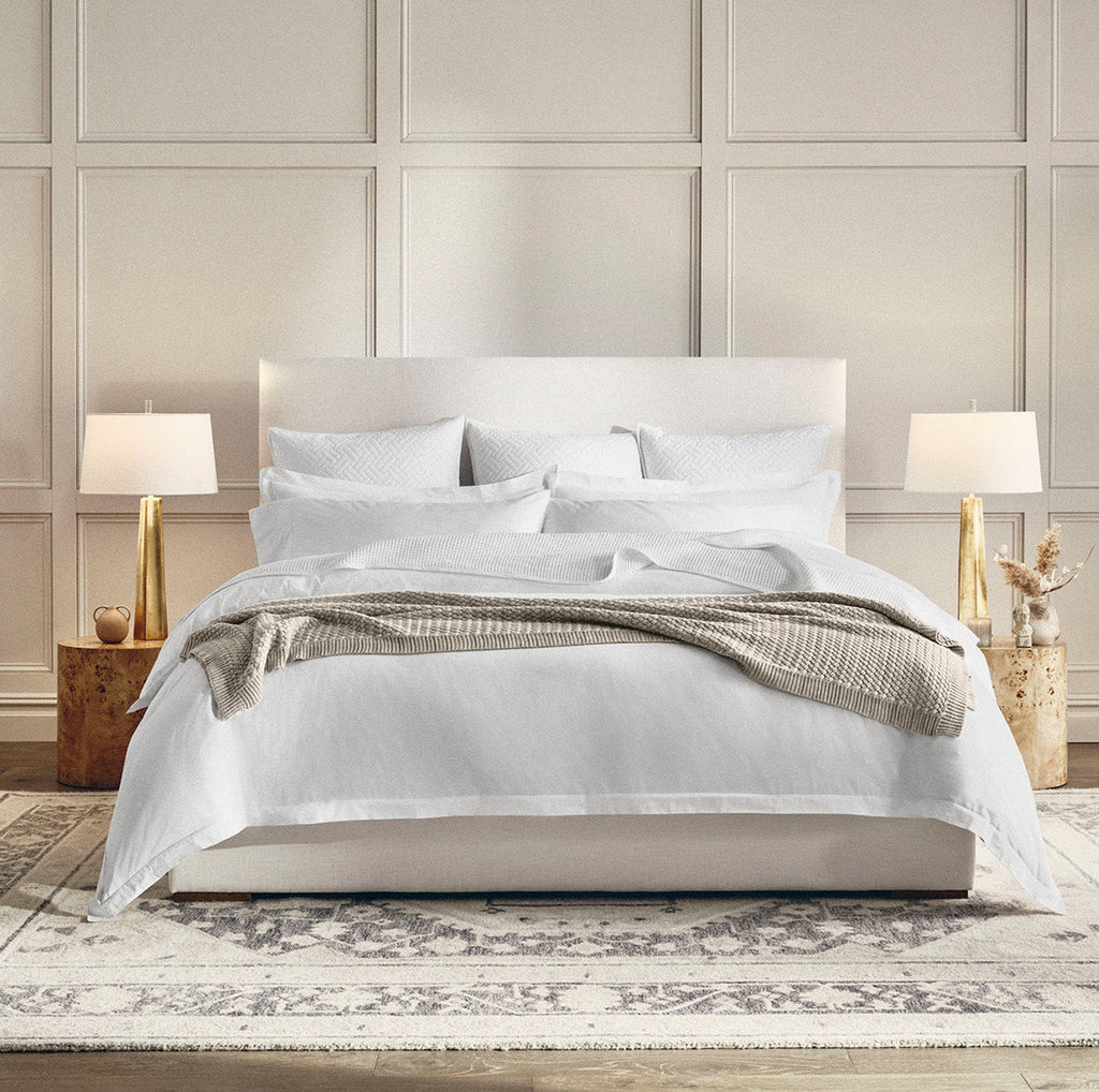 Percale Hemmed Duvet Set in White