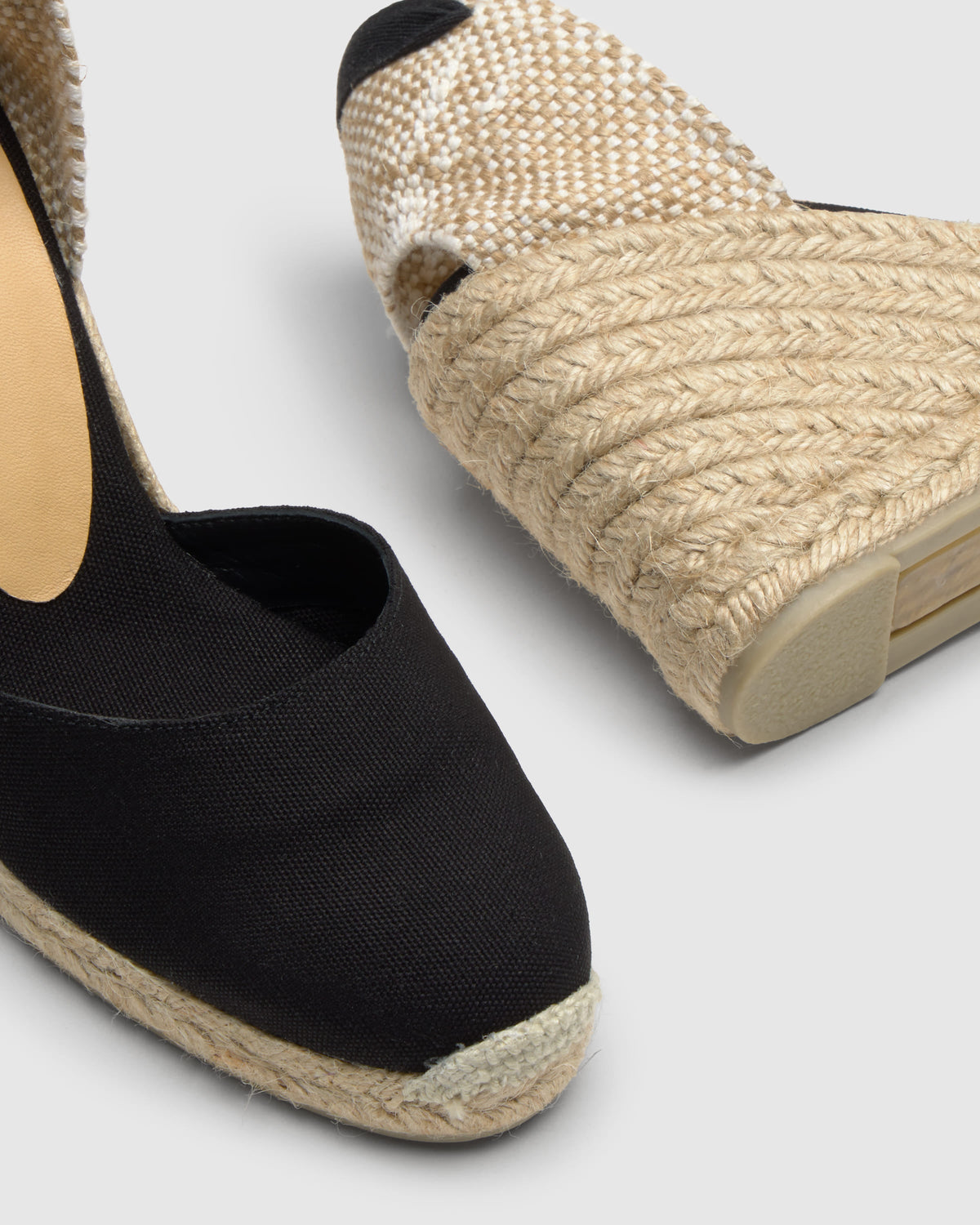 Carina 8 in Black Cotton