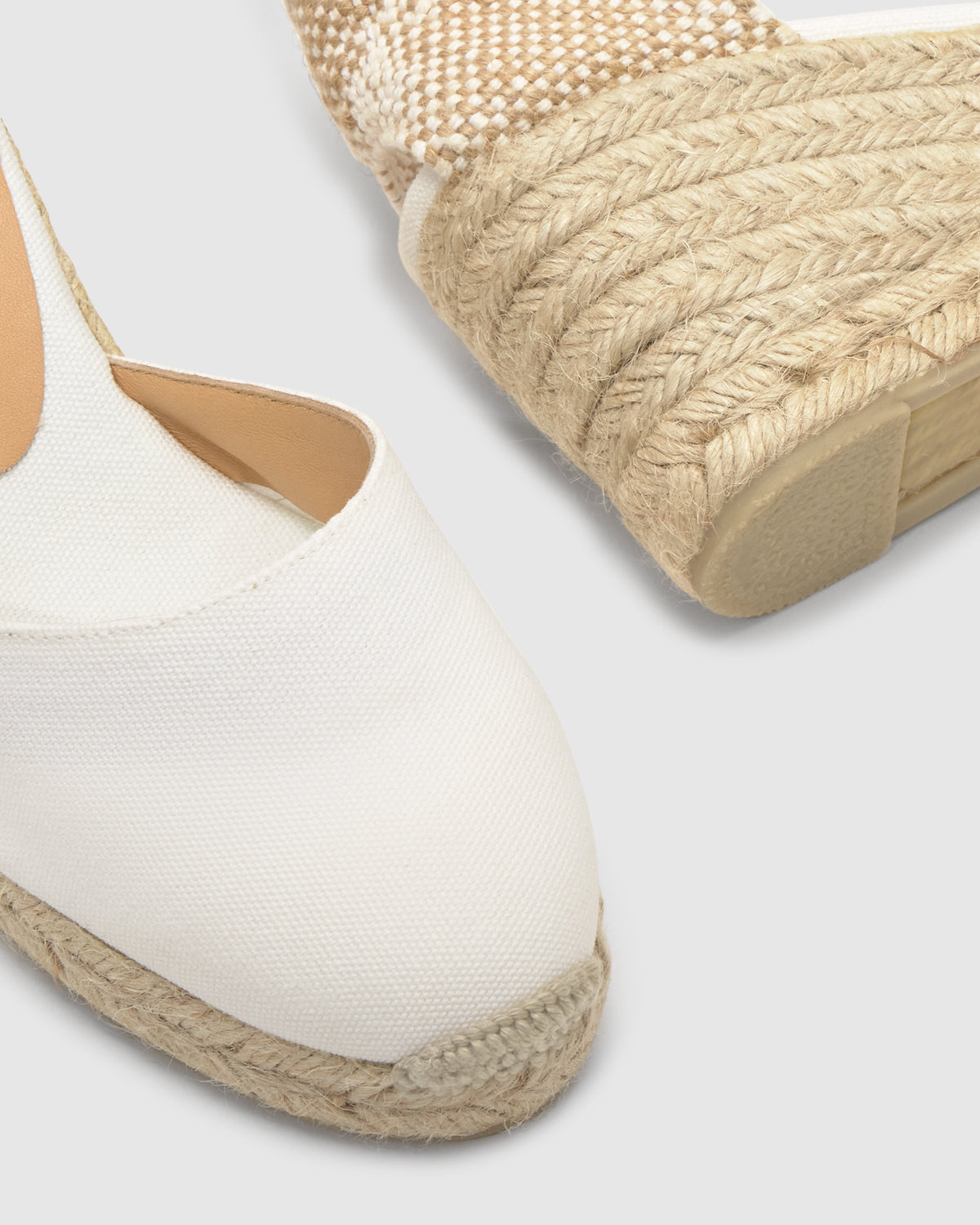 Carina 6 in White Cotton