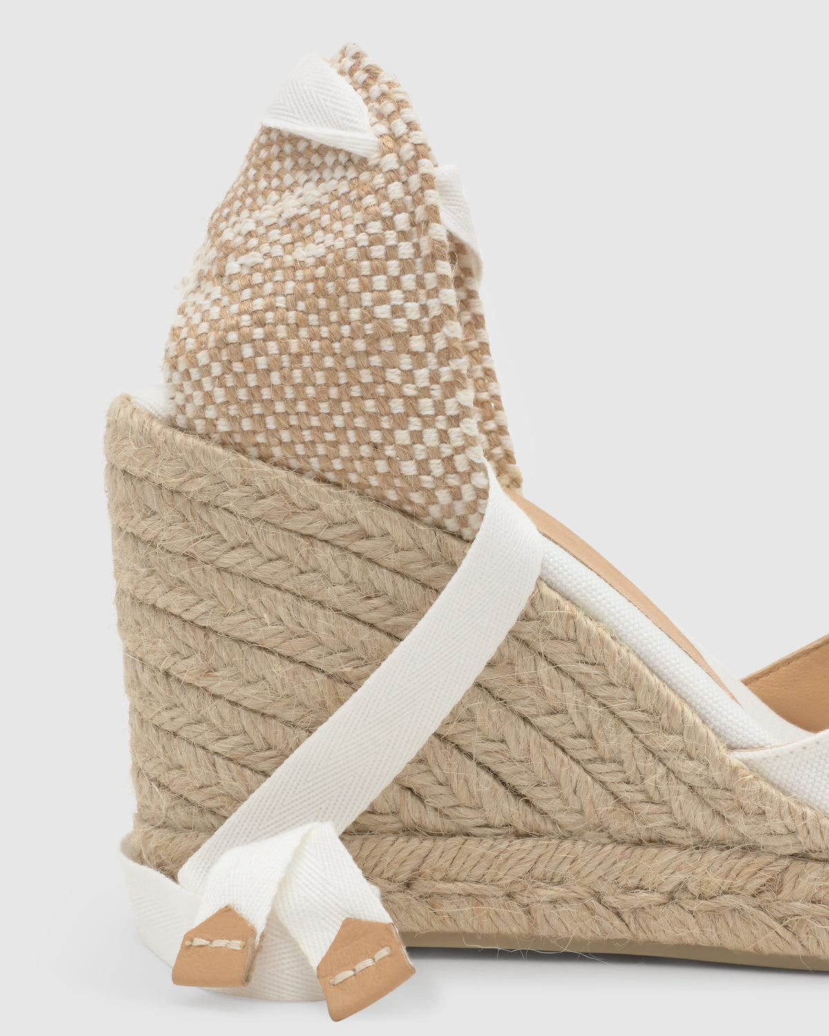 Chiara 8 in White Cotton