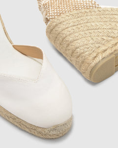 Chiara 8 in White Cotton