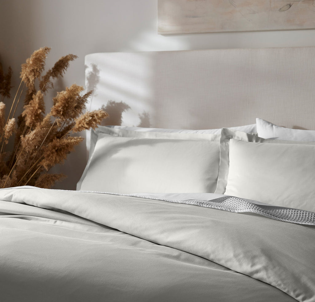 Percale Hemmed Duvet Set in Mist