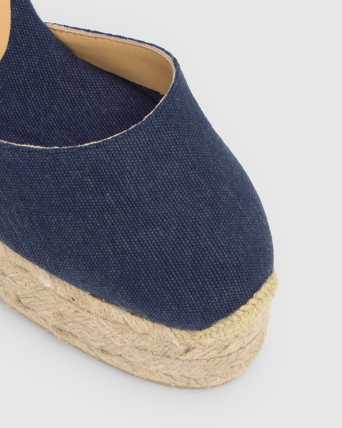 Carina 8ED in Oxford Blue