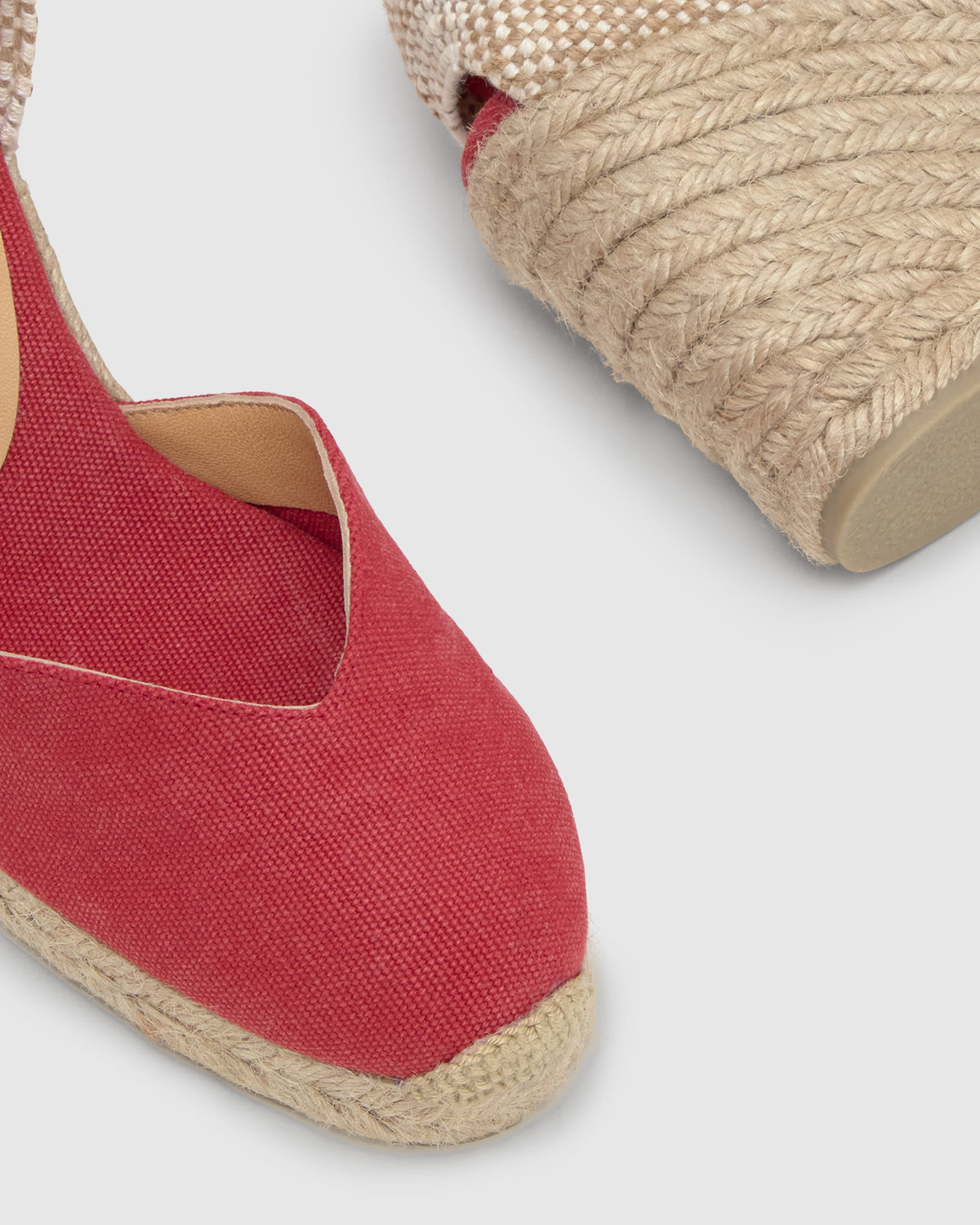Chiara 8 in Carmine Red Cotton