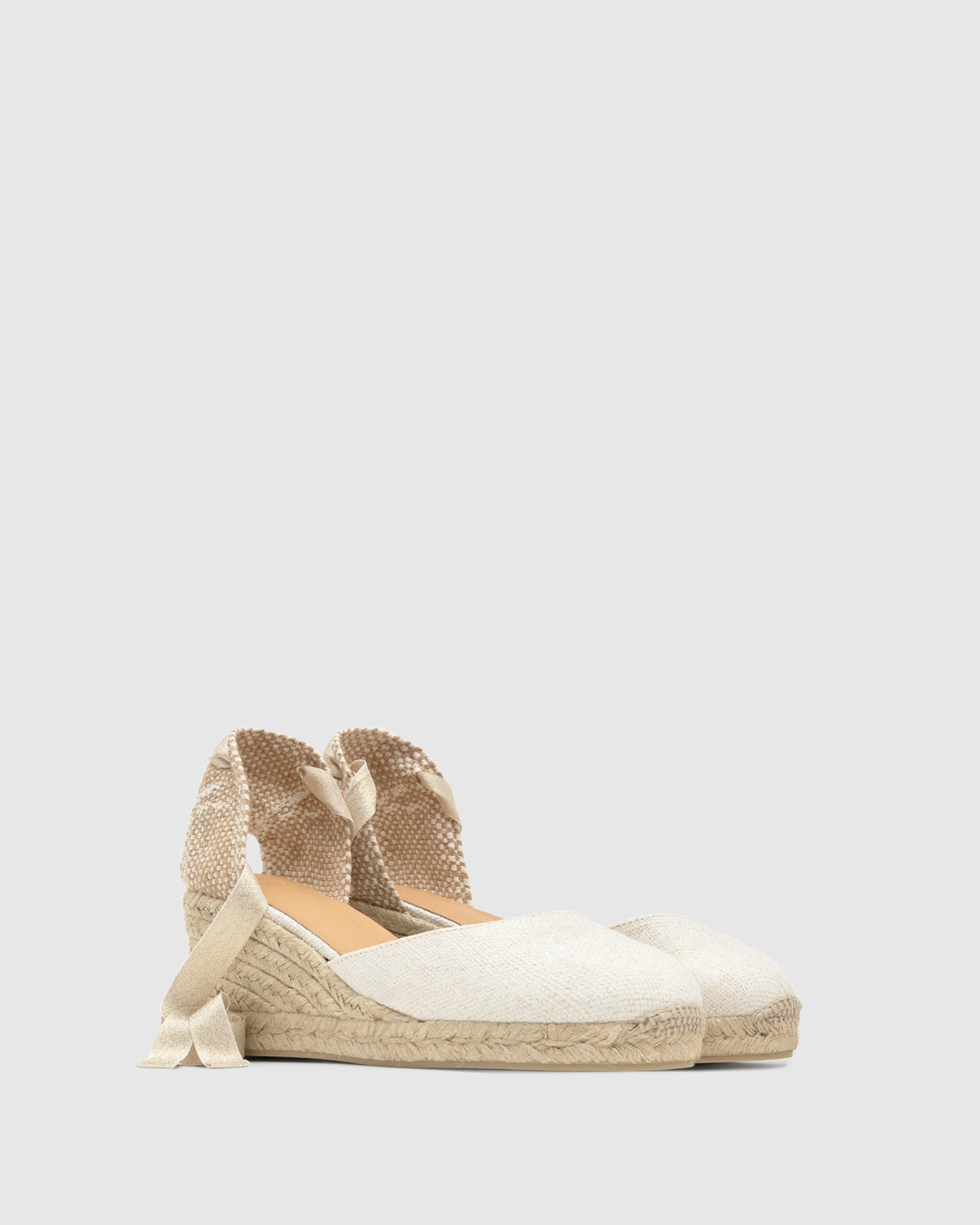 Carina 6 in White/Gold