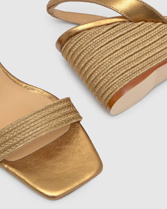 Barby in Old Gold