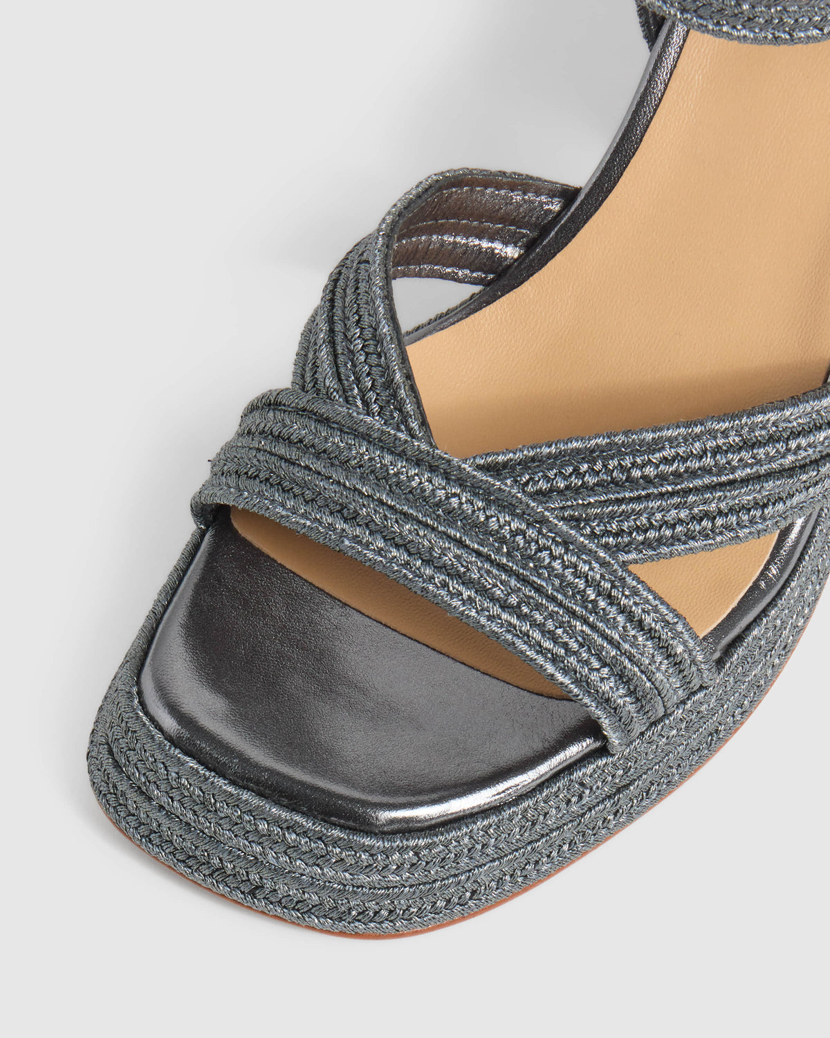 Valle in Lead Gray