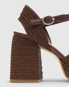Valle in Dark Brown