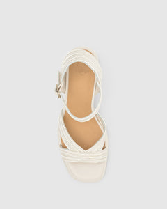 Valle in White