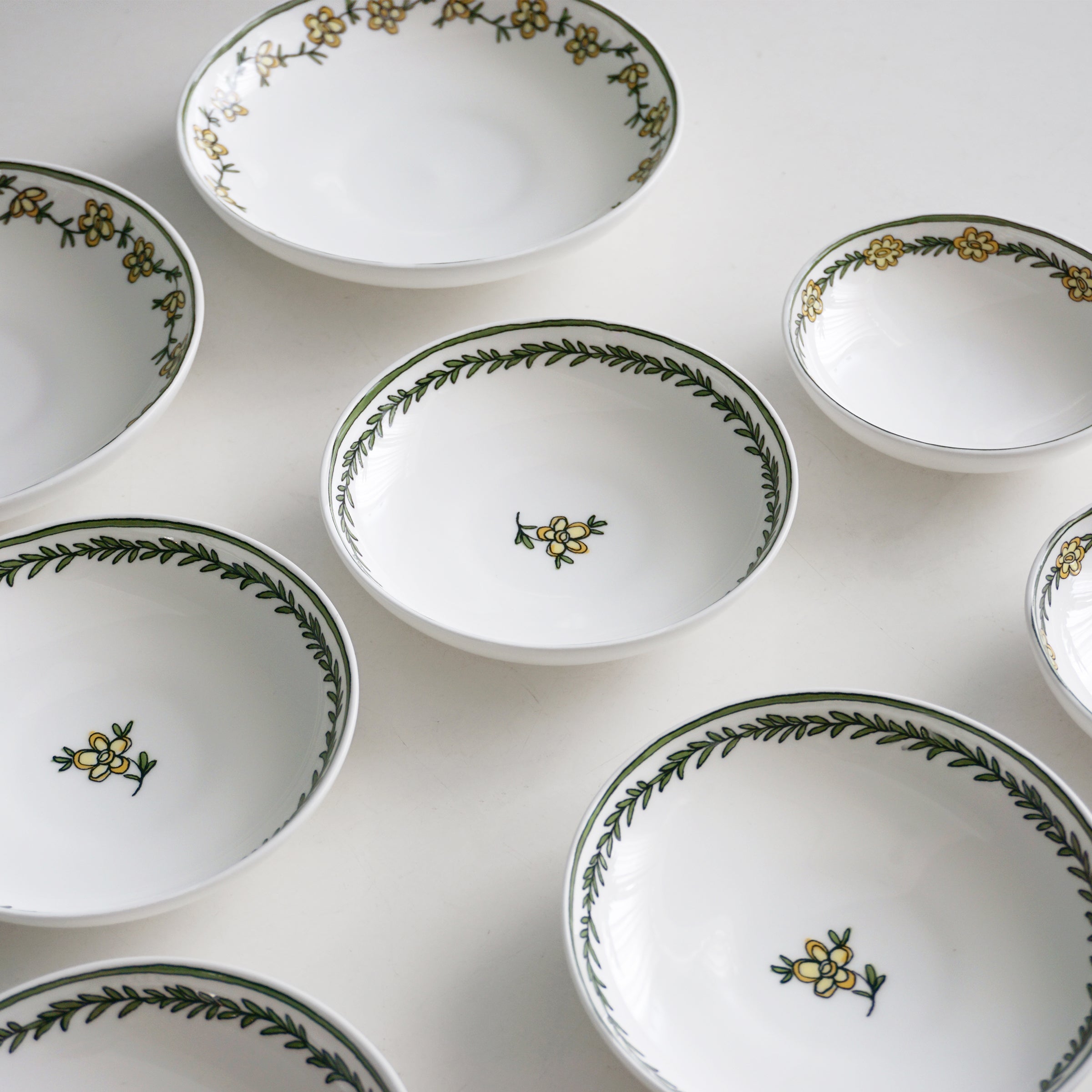 Daisy Chain Set of 3, Canapé Dishes