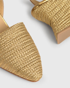 Julia in Old Gold