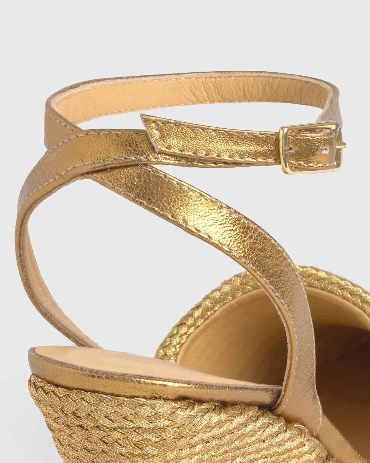 Julia in Old Gold