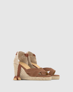 Bailey 8 in Pecan