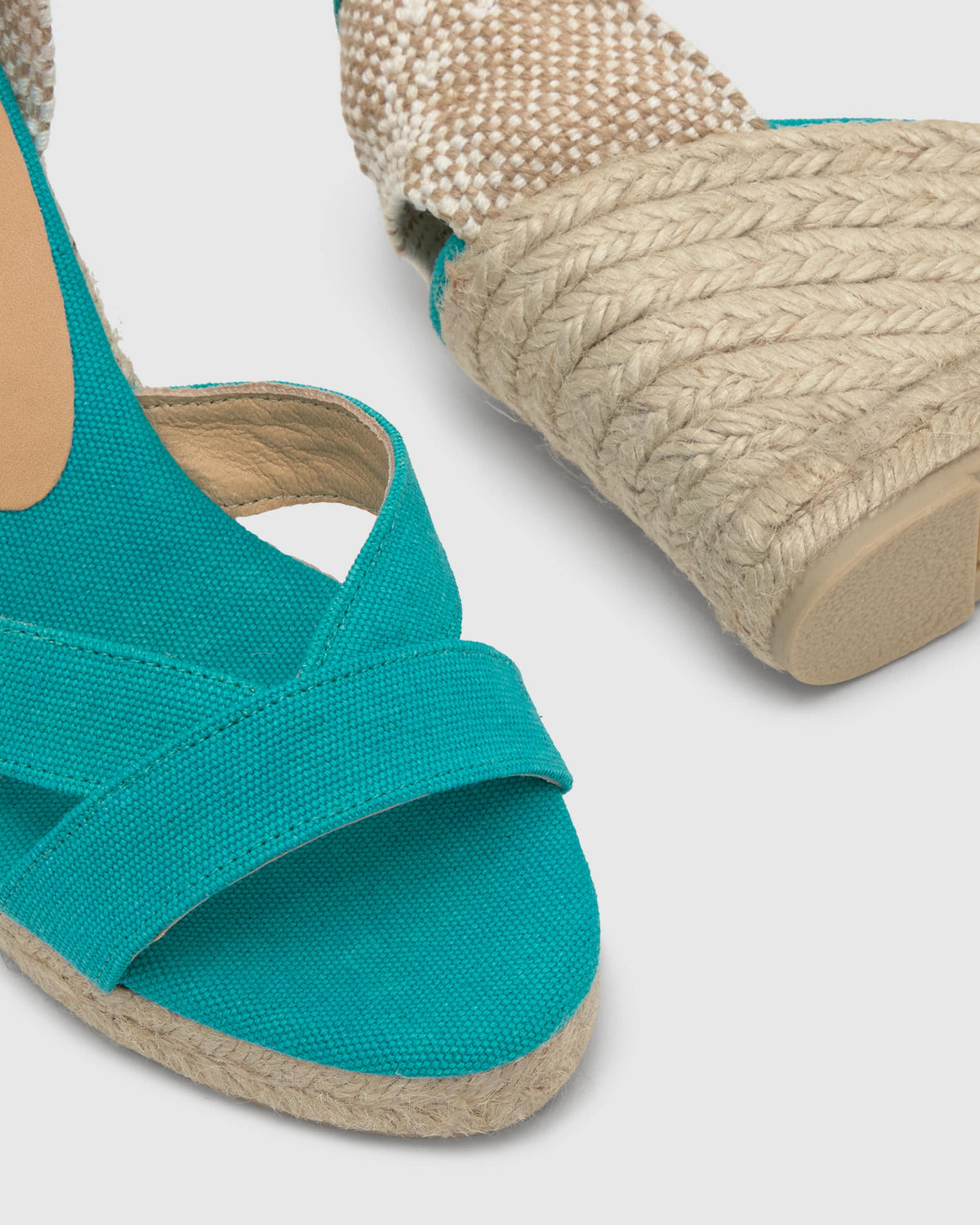 Bailey 8 in Aquamarine Cotton