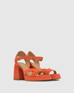 Vero in Papaya Leather