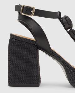 Vitto in Black