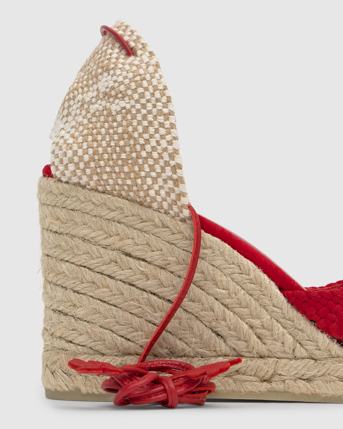 Jandri 8 in Ruby Red