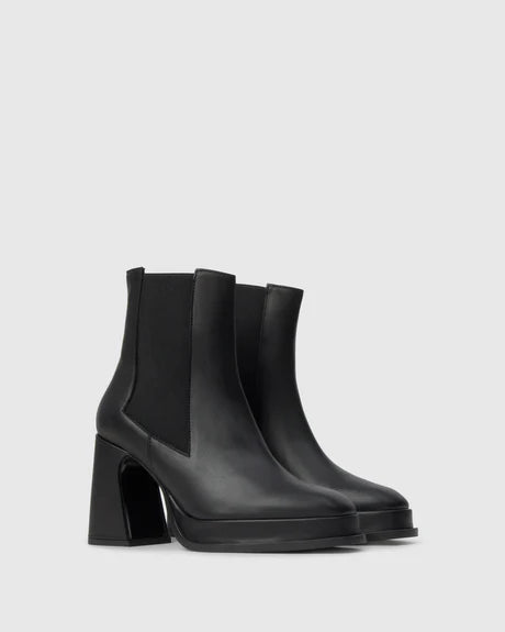 Bimba in Black