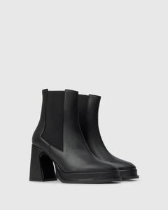Bimba in Black