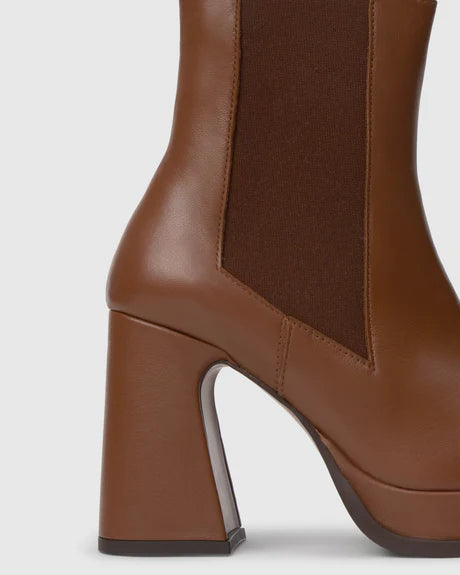 Bimba in Caramel