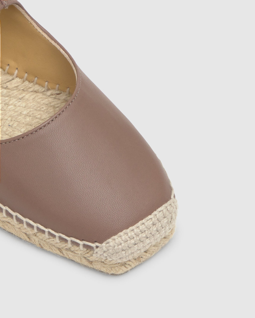 Pepa in Taupe Leather