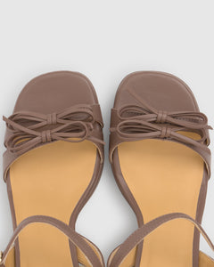 Florina in Taupe