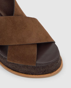 Betina 8ED in Chocolate Brown