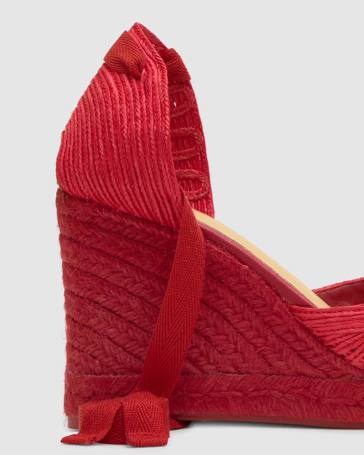 Cacia 8 in Red