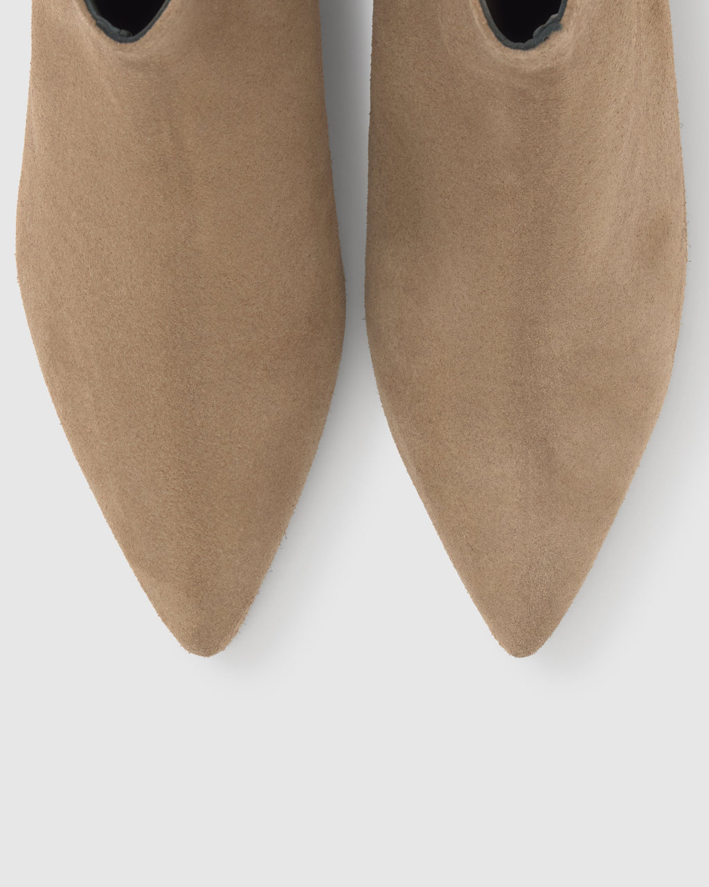 Tina in Beige