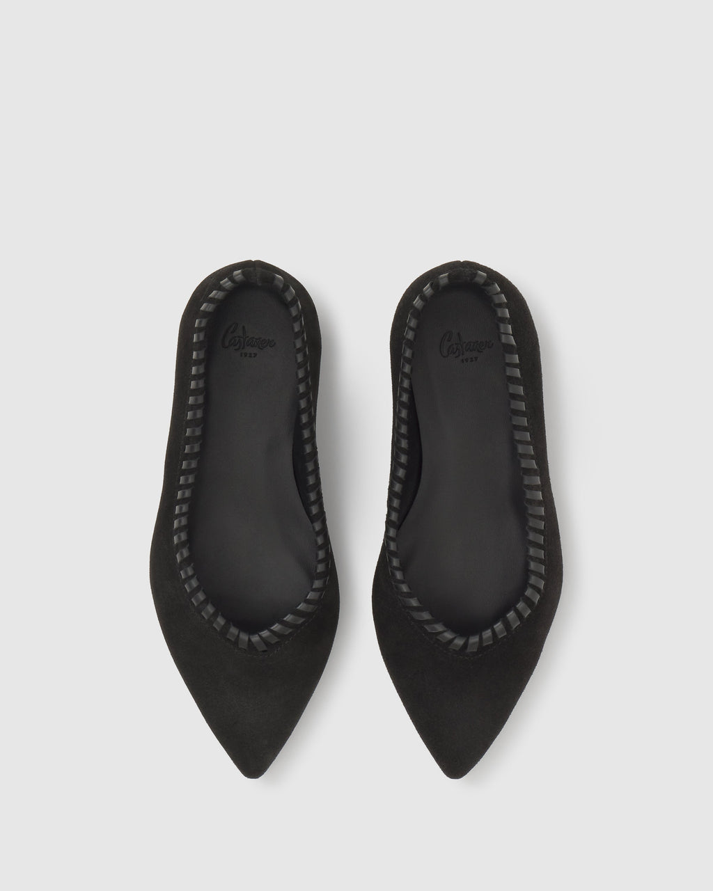 Thais in Black