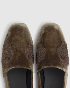 Gisele in Brown