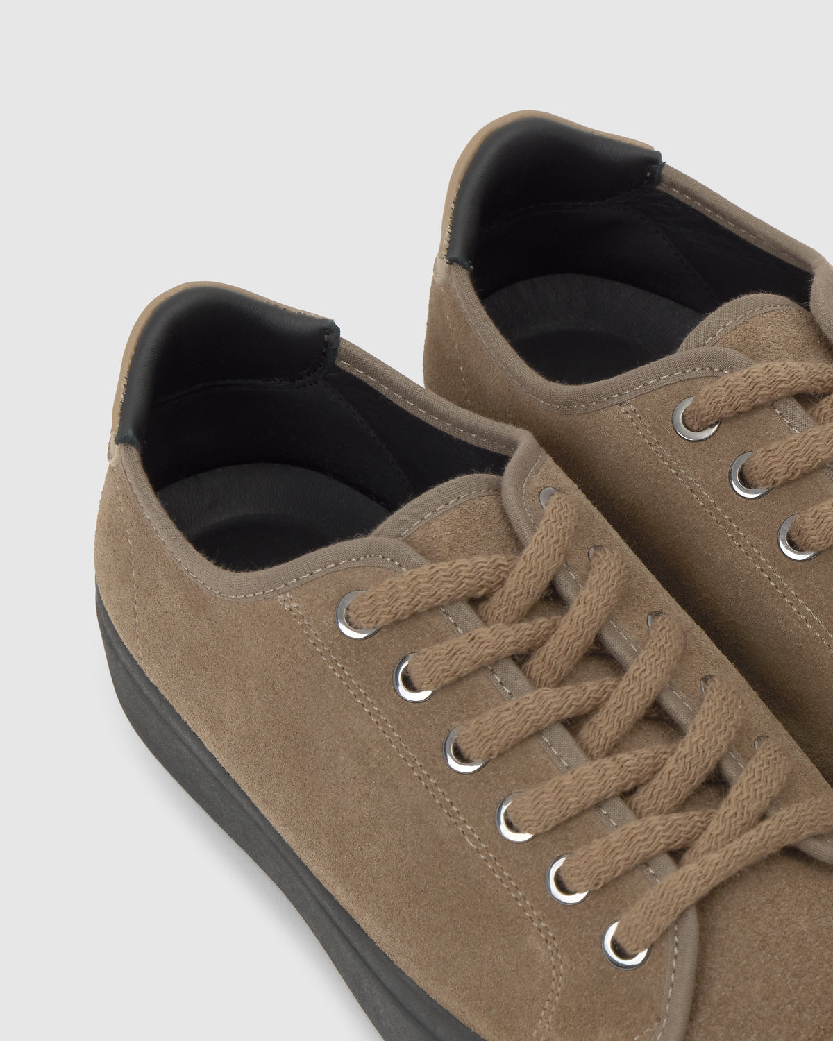 Zira in Beige