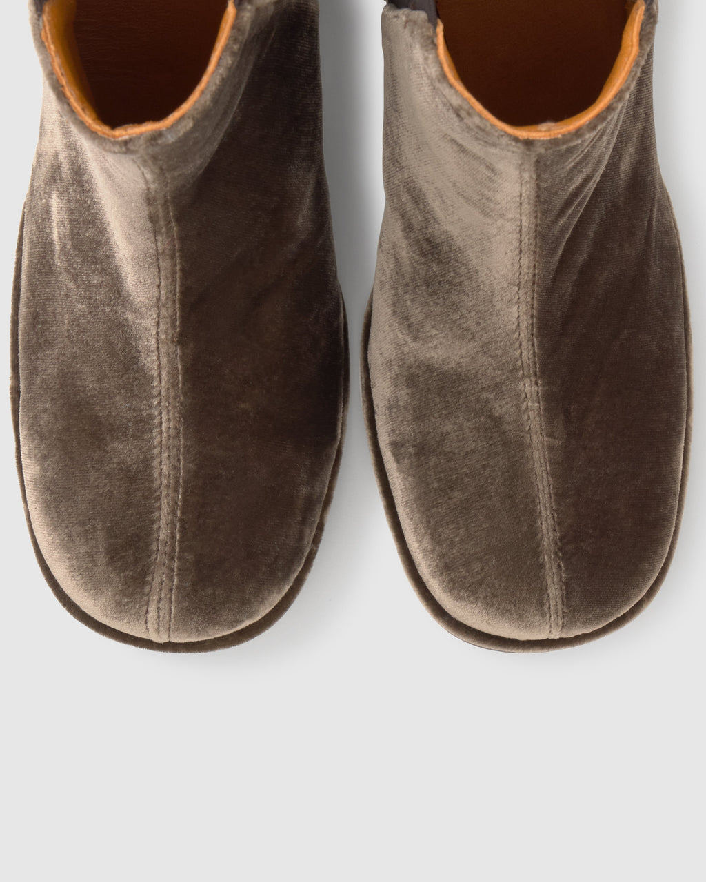 Neandra in Brown