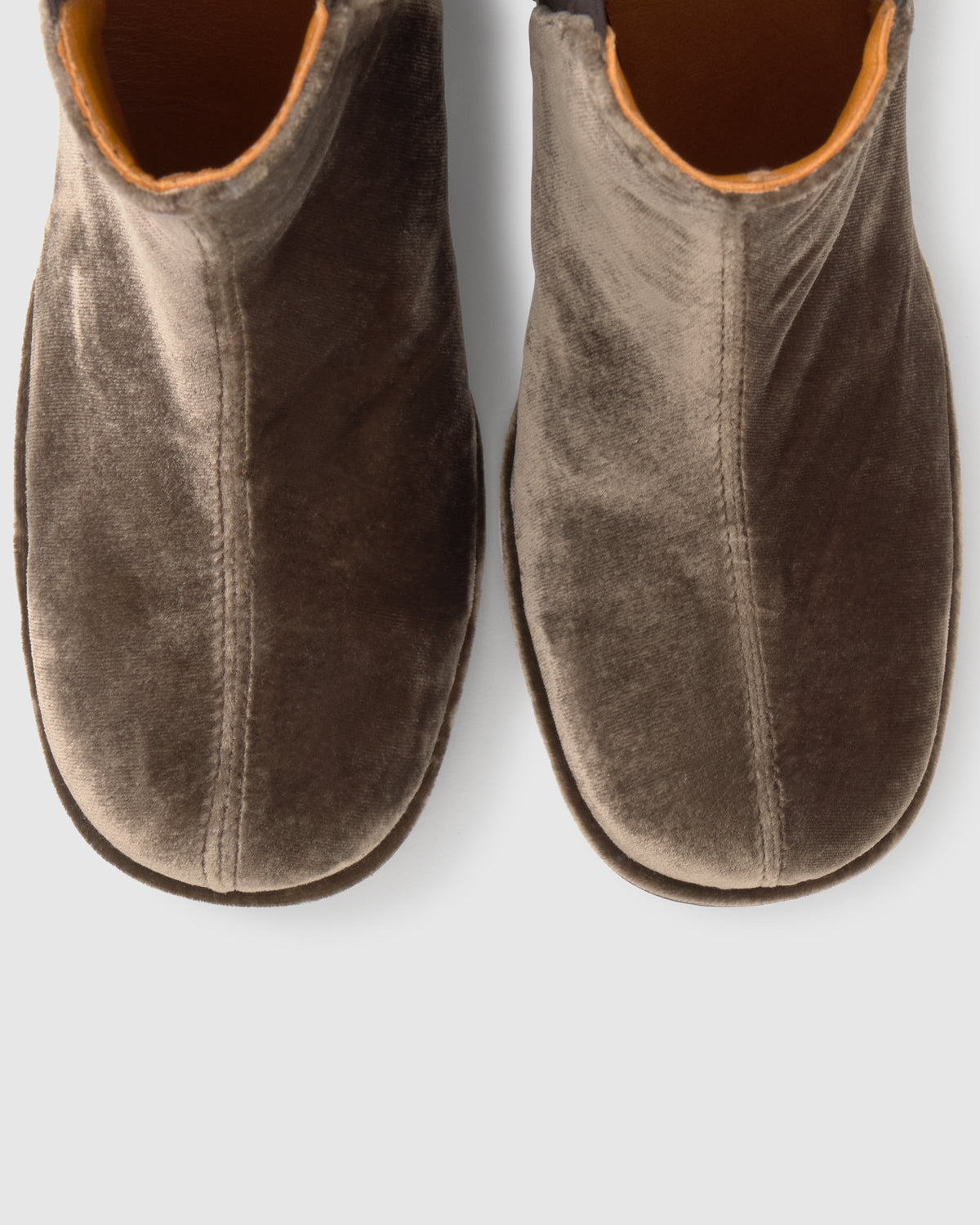 Neandra in Brown